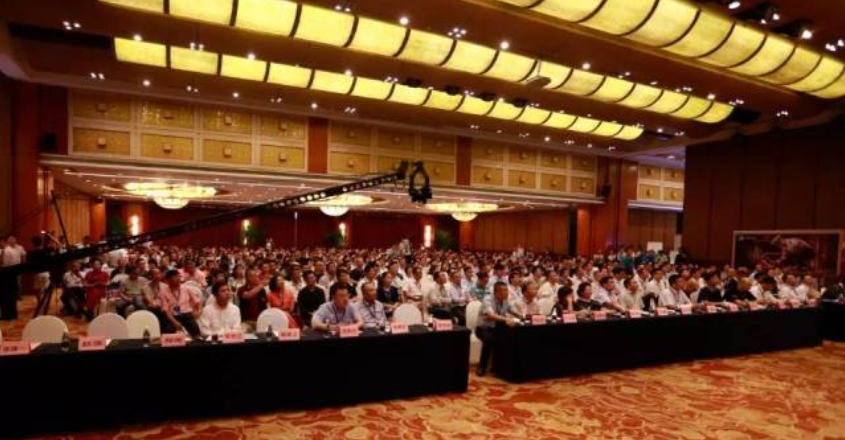 富卡科技攜手 “船長”史蒂夫?霍夫曼亮相第16屆中國物業管理雜志年會